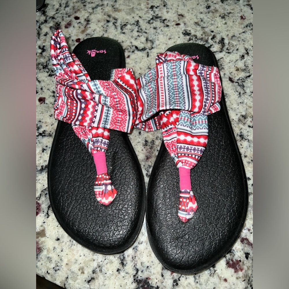 Sanuk Women's Multicolor Sandals